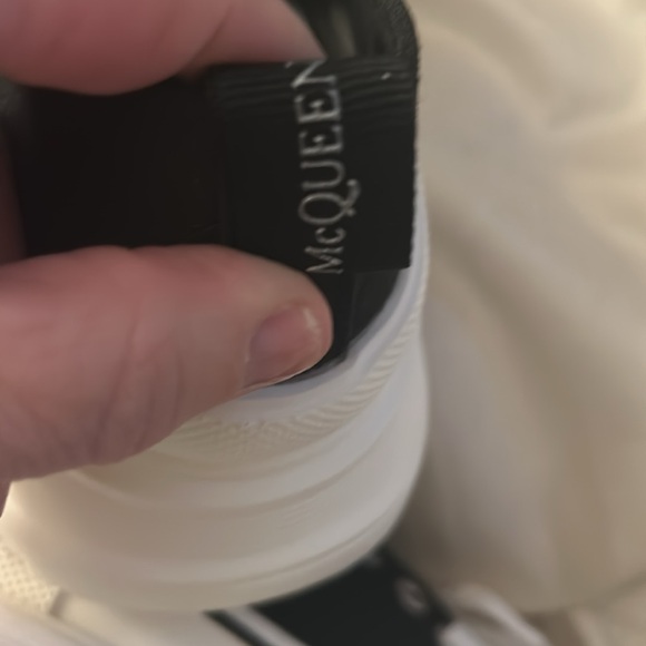 NWOB ALEXANDER MCQUEEN SLICK SNEAKERS 40/8.5 - Picture 8 of 9